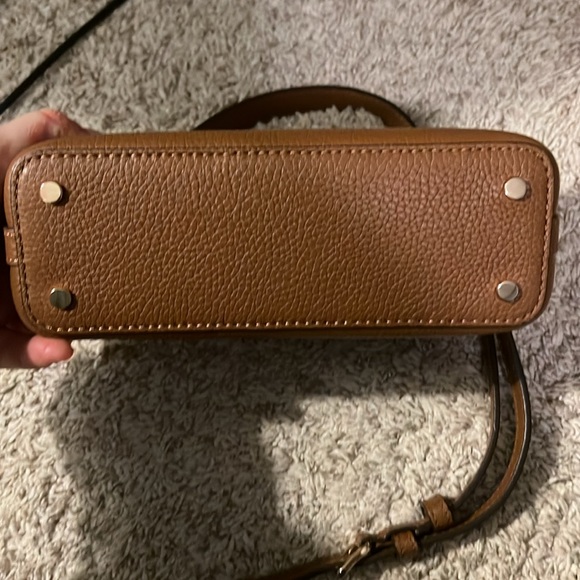 NEW Tory Burch Britten micro satchel in tan pebble leather - Picture 5 of 8